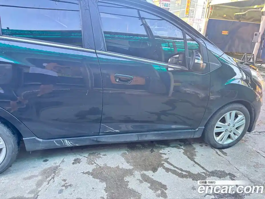 Chevrolet Spark 2014 1.0 автомат (вариатор), фото 1