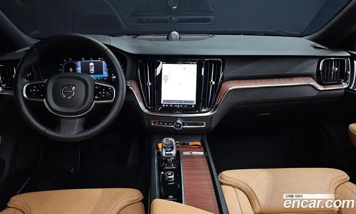 Volvo V60 2025 2.0 автомат (гидро), фото 7