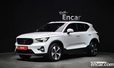 Volvo XC40, 2023, 11 694 км