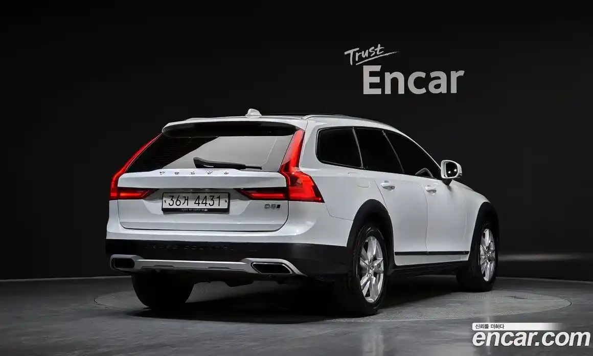 Volvo V90 2017 2.0 автомат (гидро), фото 2