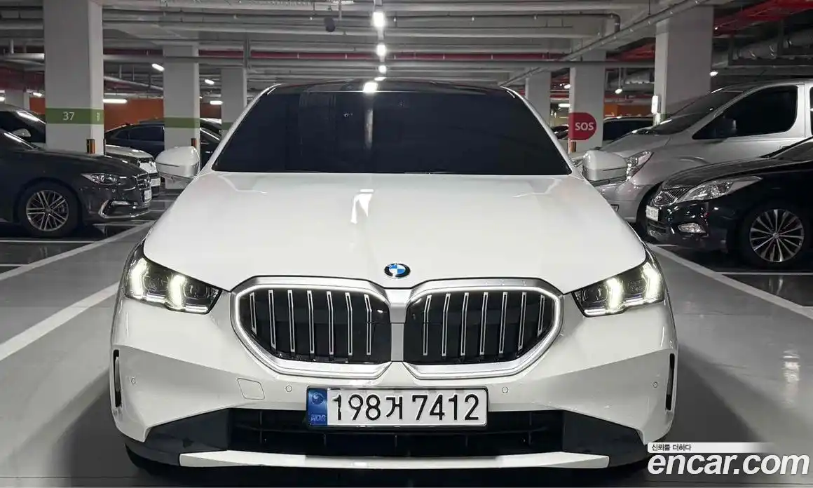 BMW 5 серия 2024 2.0 автомат (гидро), фото 2