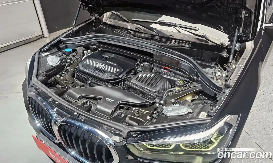 BMW X1 2022 2.0 автомат (гидро), фото 6