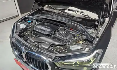 BMW X1 2022 2.0 автомат (гидро), миниатюра 6