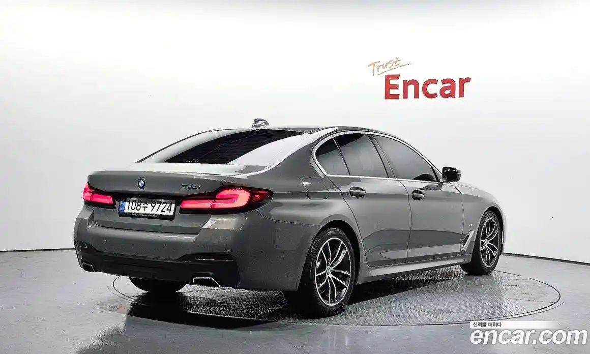 BMW 5 серия 2021 2.0 автомат (гидро), фото 2