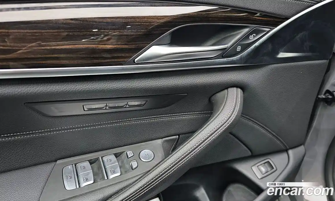 BMW 5 серия 2021 2.0 автомат (гидро), фото 27