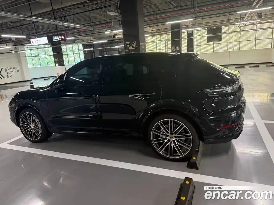 Porsche Cayenne 2021 4.0 автомат (гидро), фото 3