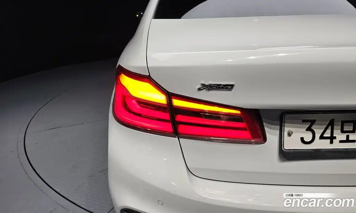 BMW 5 серия 2017 2.0 автомат (гидро), фото 9