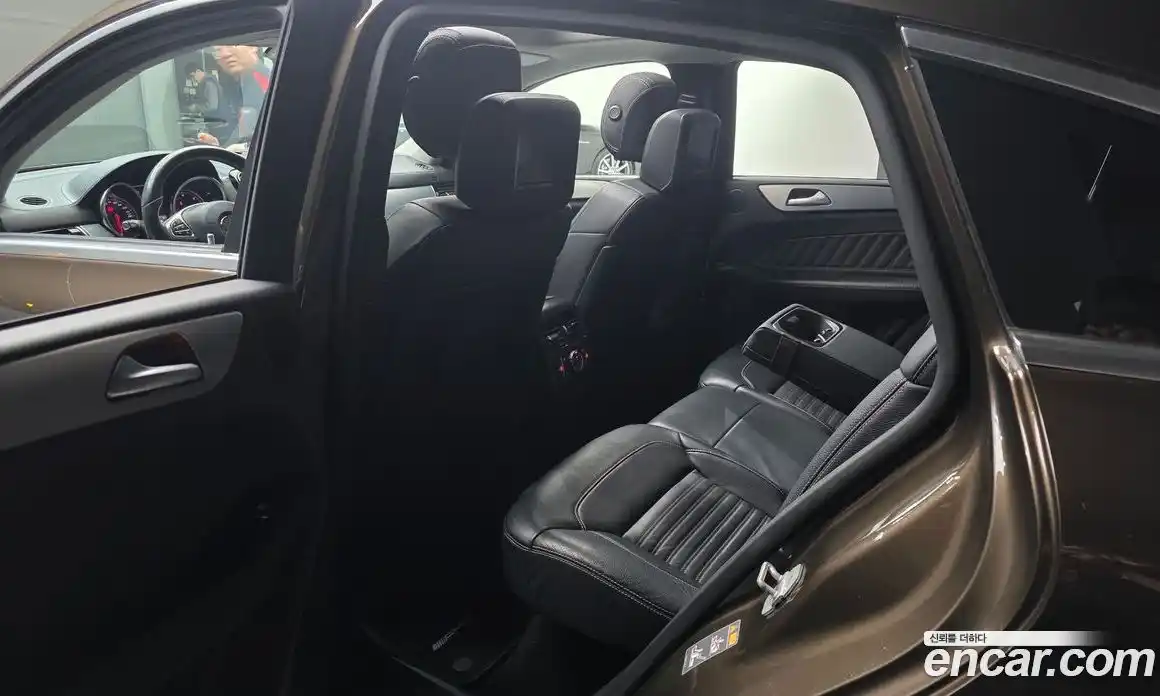 Mercedes-Benz GLE-Class 2017 3.0 гидро, фото 17 Mercedes-Benz GLE-Class 2017 3.0 гидро, фото 17