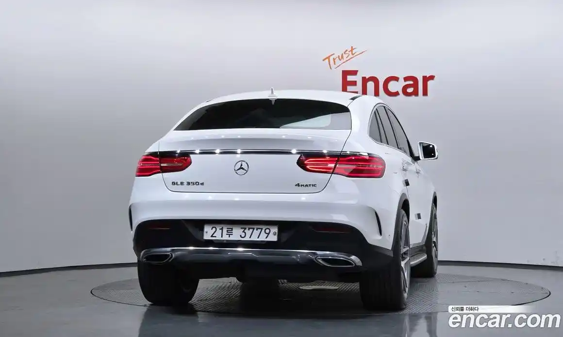 Mercedes-Benz GLE-Class 2017 3.0 гидро, фото 4 Mercedes-Benz GLE-Class 2017 3.0 гидро, фото 4