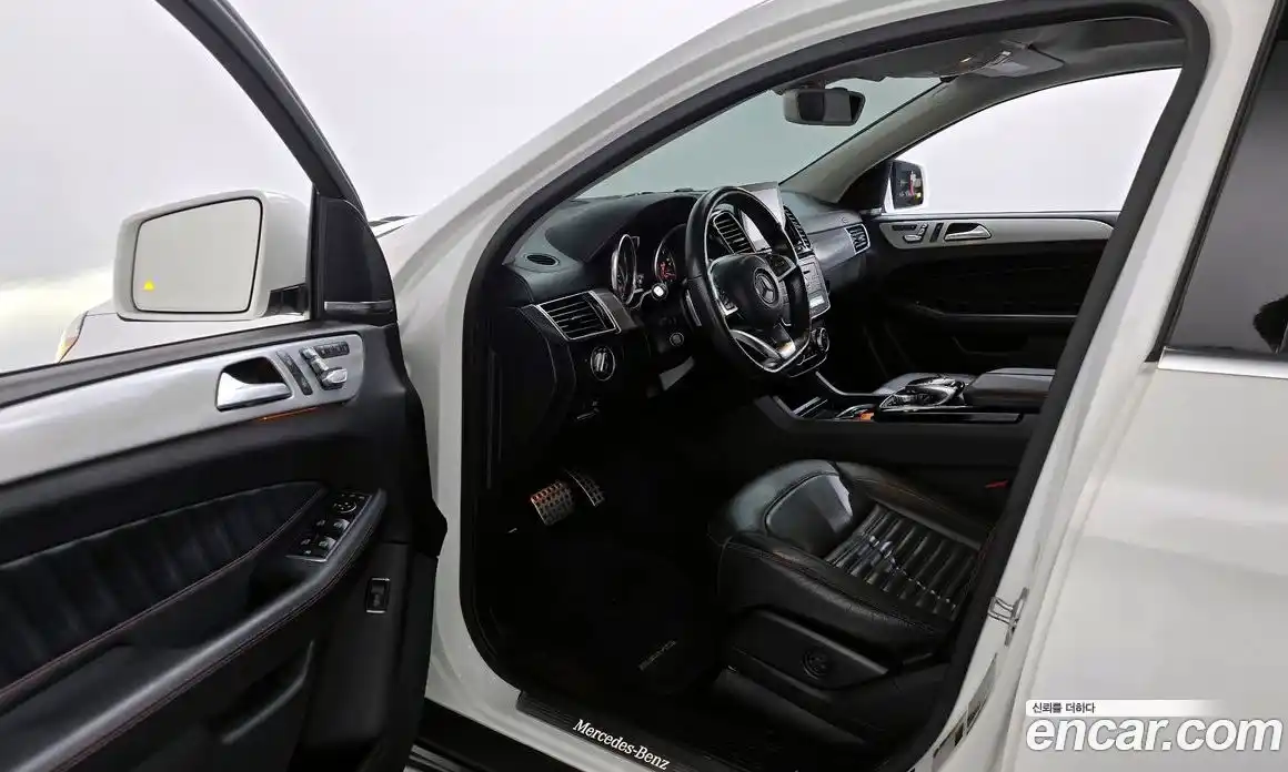 Mercedes-Benz GLE-Class 2017 3.0 гидро, фото 10 Mercedes-Benz GLE-Class 2017 3.0 гидро, фото 10