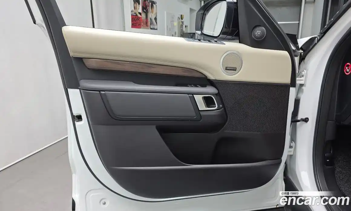 Land Rover Discovery 2018 3.0 автомат (гидро), фото 14