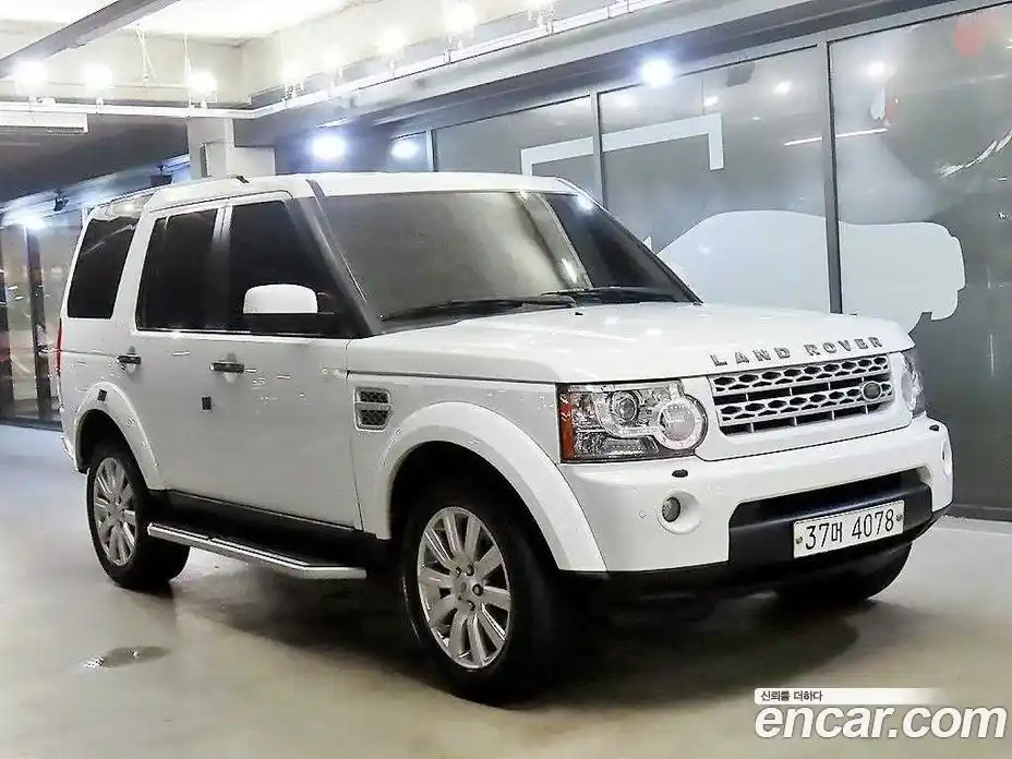 Land Rover Discovery 2013 3.0 автомат (гидро), фото 1