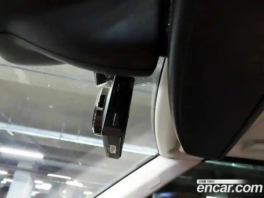 Land Rover Discovery 2013 3.0 автомат (гидро), фото 13