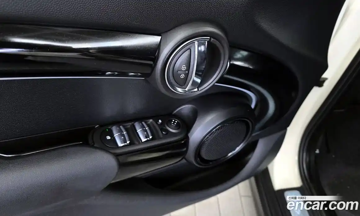 Mini Cooper 2022 1.5 автомат (гидро), фото 30