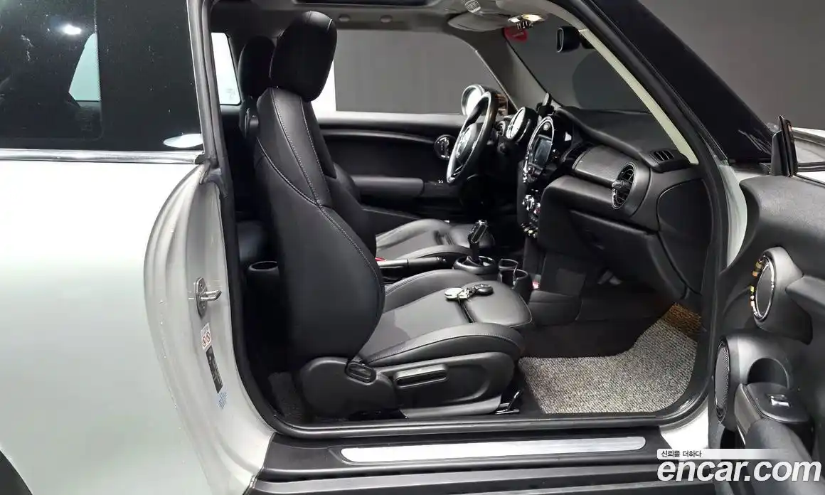 Mini Cooper 2018 1.5 автомат (гидро), фото 16