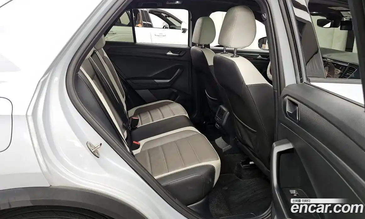Volkswagen T-Roc 2021 2.0 автомат (гидро), фото 18