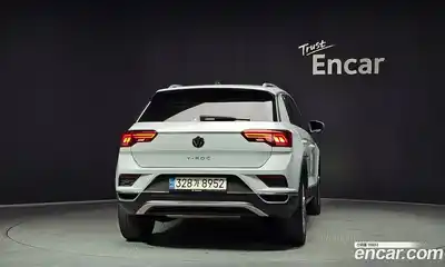 Volkswagen T-Roc 2021 2.0 автомат (гидро), миниатюра 4
