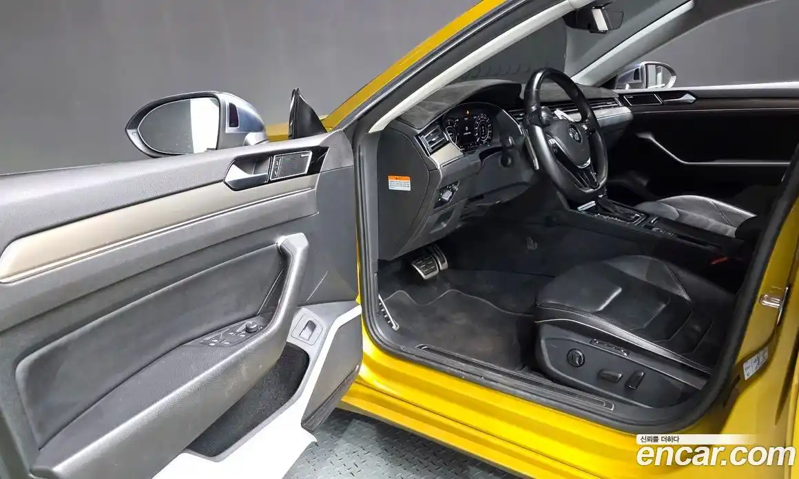 Volkswagen Arteon 2019 2.0 автомат (гидро), фото 13