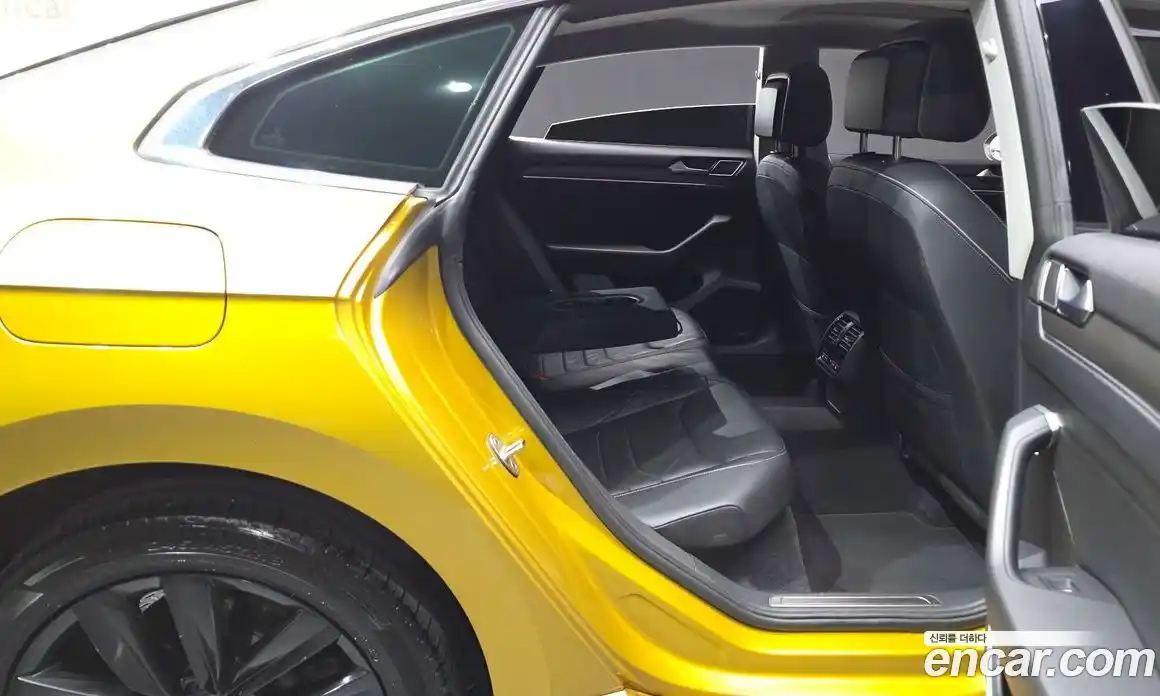 Volkswagen Arteon 2019 2.0 автомат (гидро), фото 17