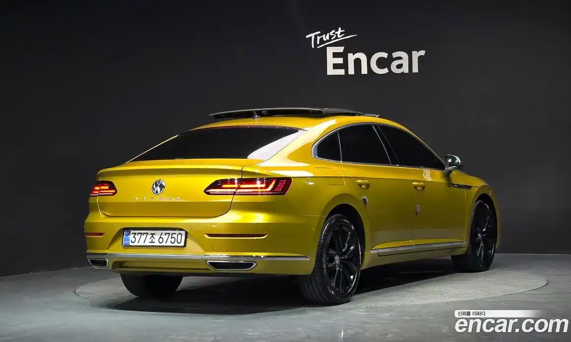 Volkswagen Arteon 2019 2.0 автомат (гидро), фото 2