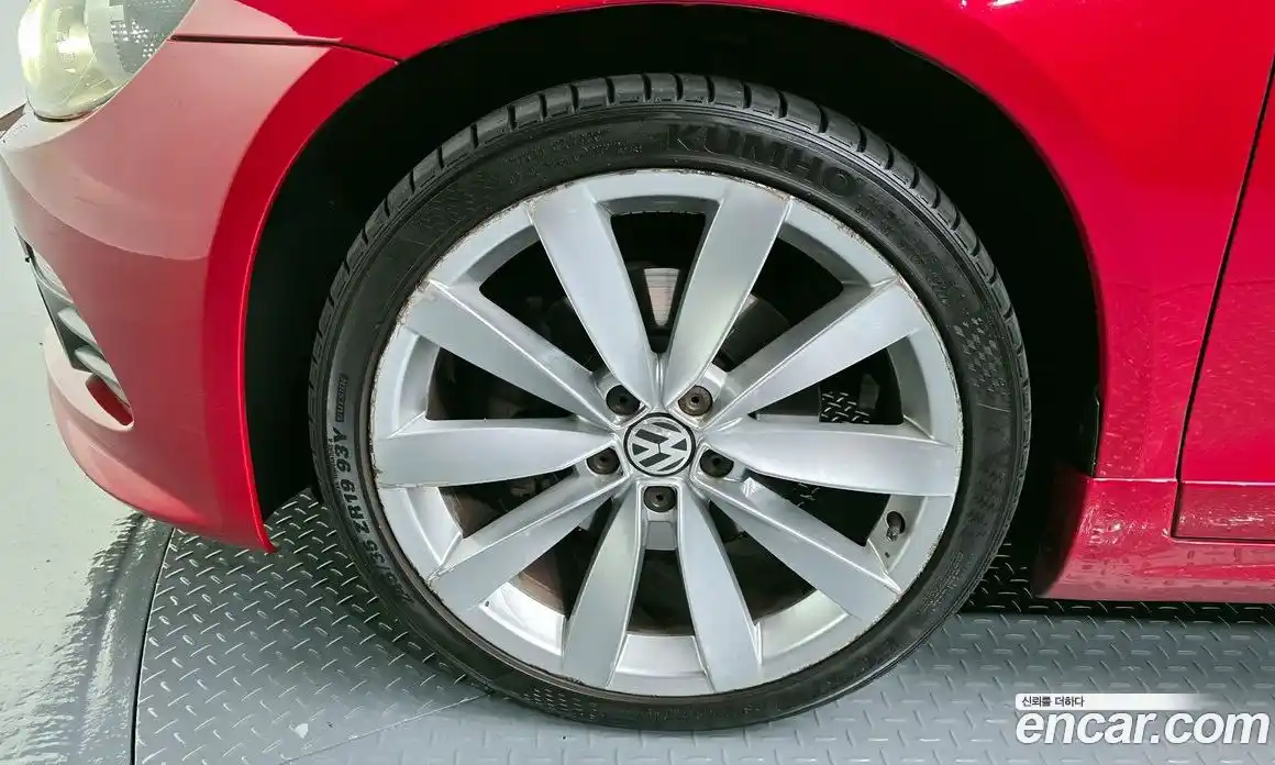 Volkswagen Scirocco 2012 2.0 автомат (гидро), фото 5