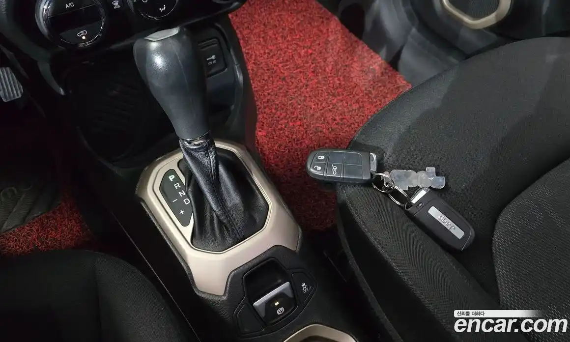 Jeep Renegade 2017 2.4 автомат (гидро), фото 9