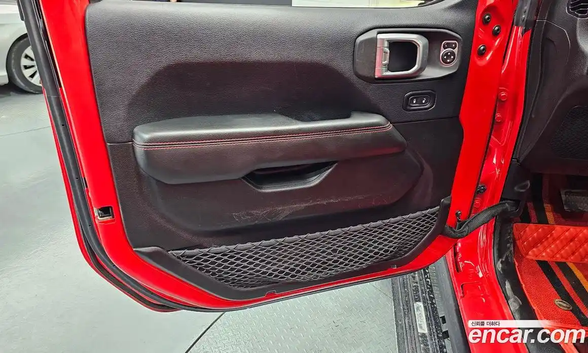 Jeep Wrangler 2019 2.0 автомат (гидро), фото 14