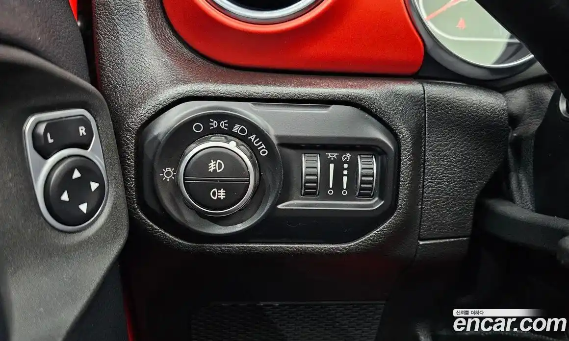 Jeep Wrangler 2019 2.0 автомат (гидро), фото 30