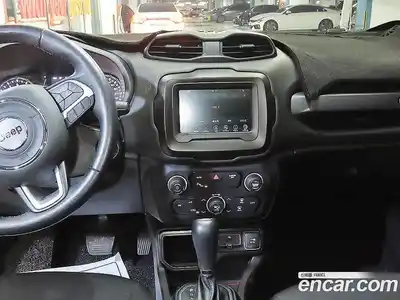 Jeep Renegade 2021 2.4 автомат (гидро), миниатюра 11
