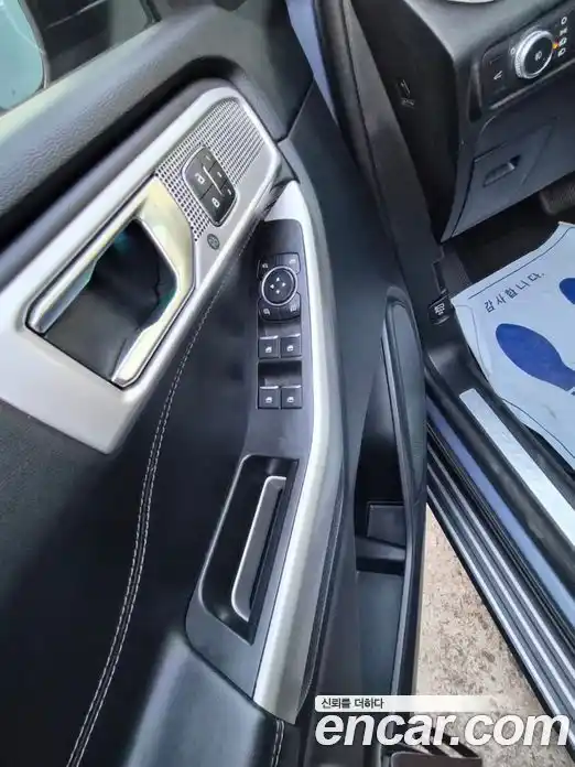 Ford Explorer 2021 2.3 автомат (гидро), фото 14