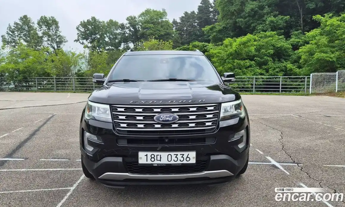 Ford Explorer 2016 2.3 автомат (гидро), фото 1
