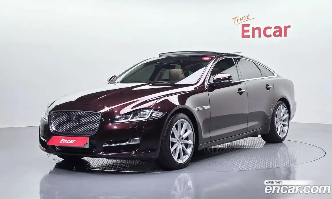 Jaguar XJ 2018 3.0 автомат (гидро), фото 1 Jaguar XJ 2018 3.0 автомат (гидро), фото 1
