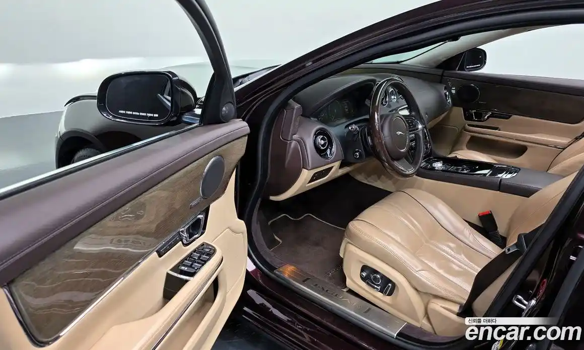 Jaguar XJ 2018 3.0 автомат (гидро), фото 13 Jaguar XJ 2018 3.0 автомат (гидро), фото 13