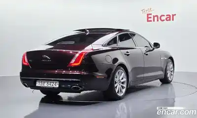 Jaguar XJ 2018 3.0 автомат (гидро), миниатюра 2 Jaguar XJ 2018 3.0 автомат (гидро), миниатюра 2