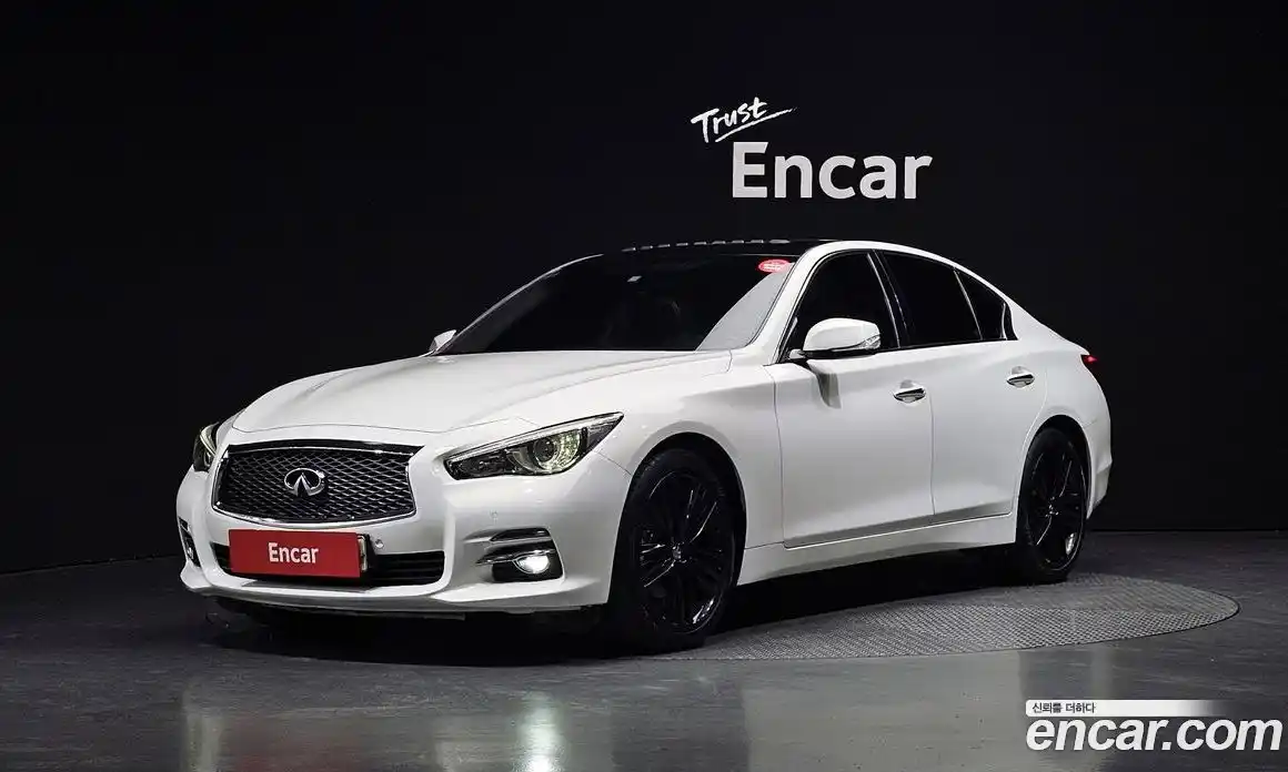 Infiniti Q50 2015 2.1 автомат (гидро), фото 1 Infiniti Q50 2015 2.1 автомат (гидро), фото 1