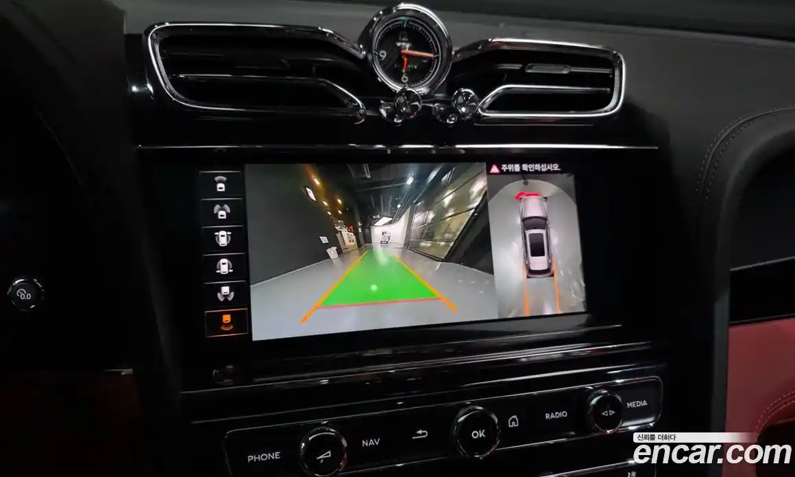 Bentley Bentayga 2022 4.0 автомат (гидро), фото 15 Bentley Bentayga 2022 4.0 автомат (гидро), фото 15