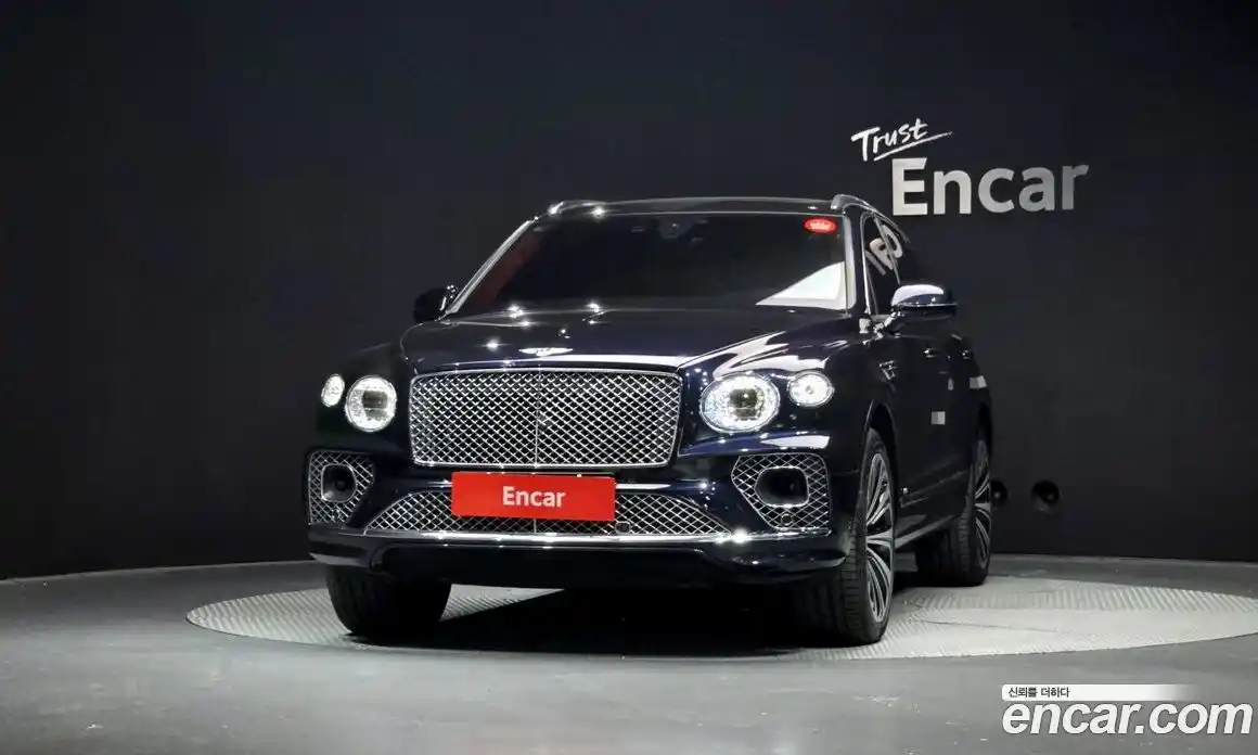Bentley Bentayga 2022 4.0 автомат (гидро), фото 3 Bentley Bentayga 2022 4.0 автомат (гидро), фото 3