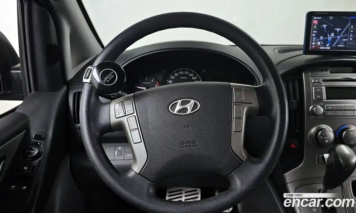 Hyundai Starex 2014 2.5 автомат (гидро), фото 13