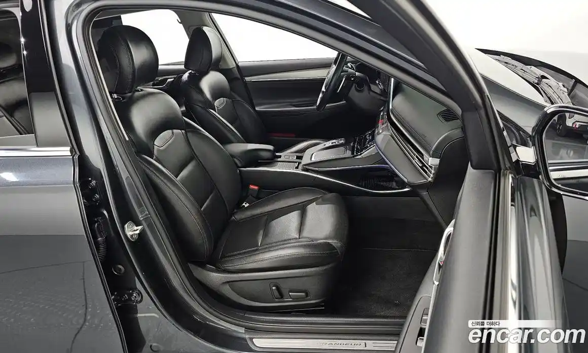 Hyundai Grandeur 2021 2.5 автомат (гидро), фото 12