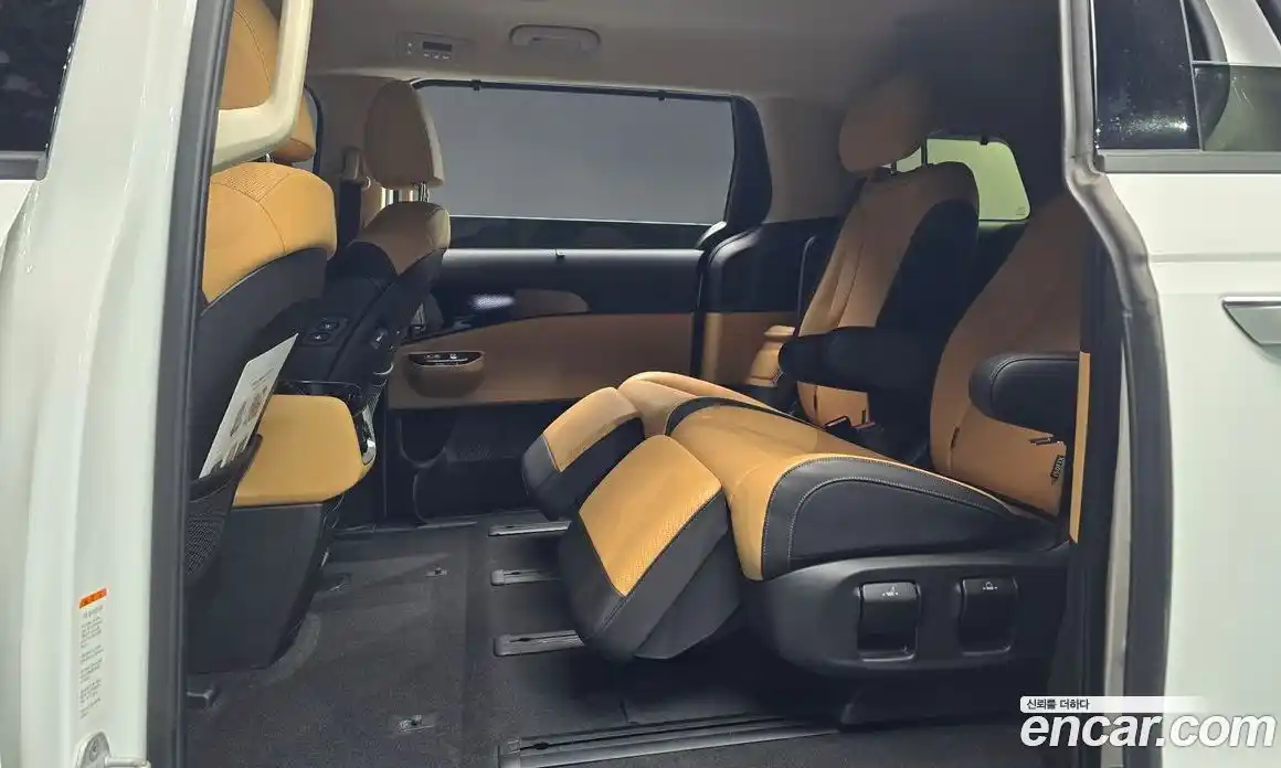 Kia Carnival 2022 3.5 автомат (гидро), фото 12