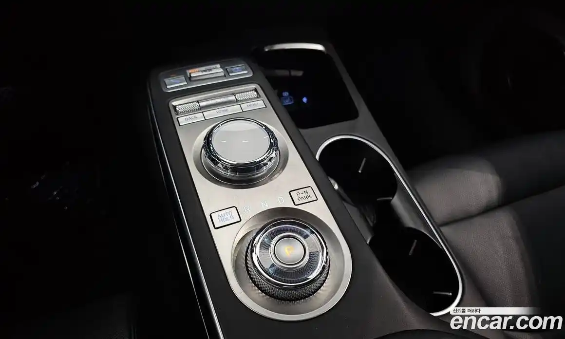 Genesis GV70 2021 2.5 автомат (гидро), фото 9