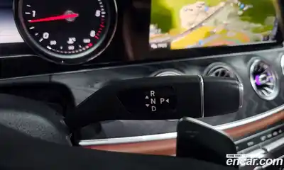 Mercedes-Benz E-Class 2018 1.9 автомат (гидро), миниатюра 9