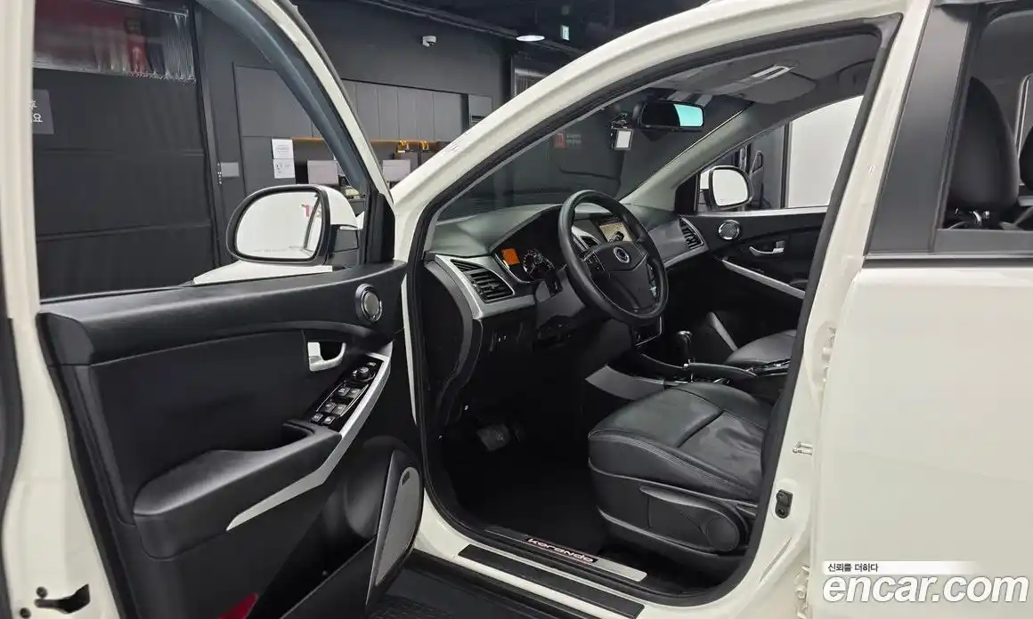 SsangYong Korando 2016 2.2 автомат (гидро), фото 12