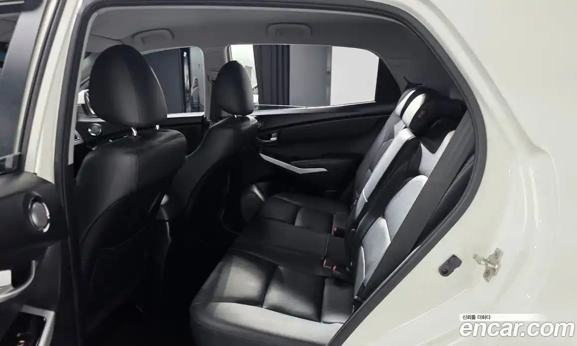 SsangYong Korando 2016 2.2 автомат (гидро), фото 17