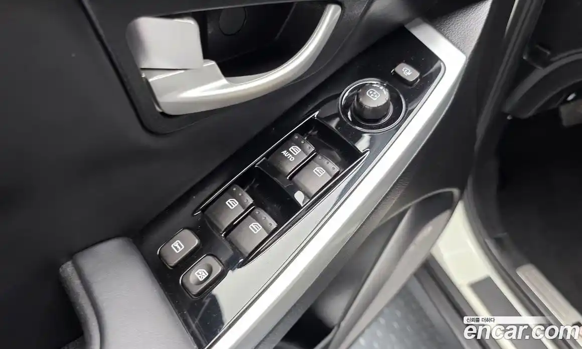 SsangYong Korando 2016 2.2 автомат (гидро), фото 25