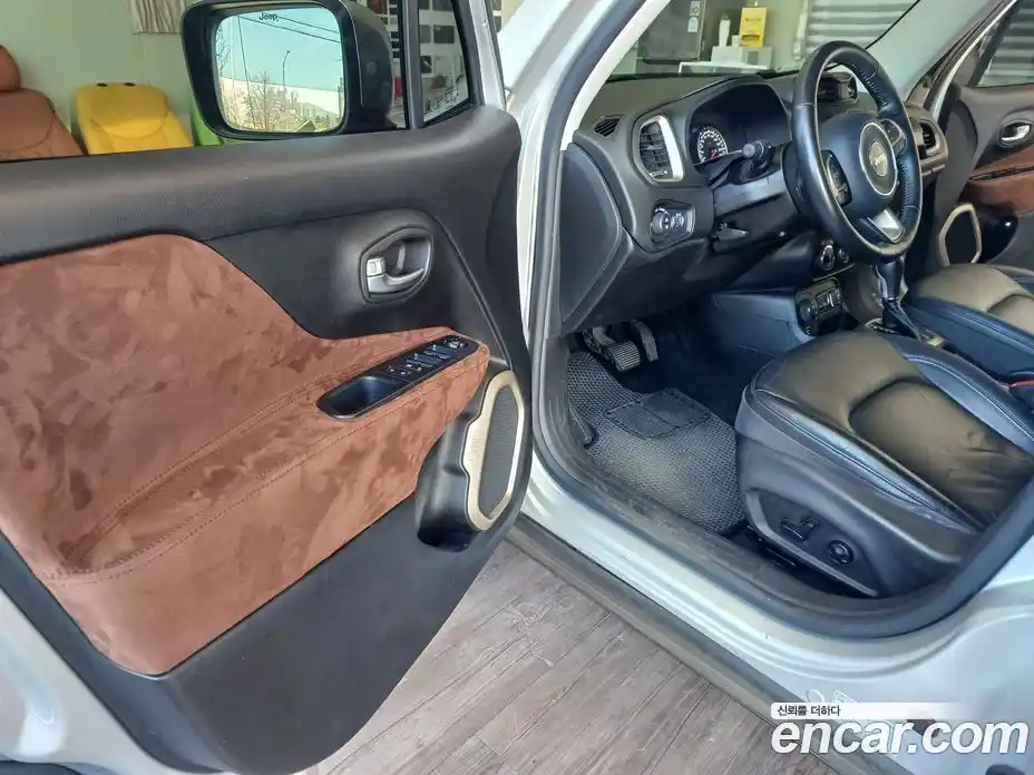 Jeep Renegade 2015 2.0 автомат (гидро), фото 11
