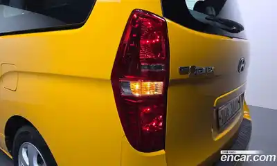 Hyundai Starex 2019 2.4 автомат (гидро), миниатюра 9