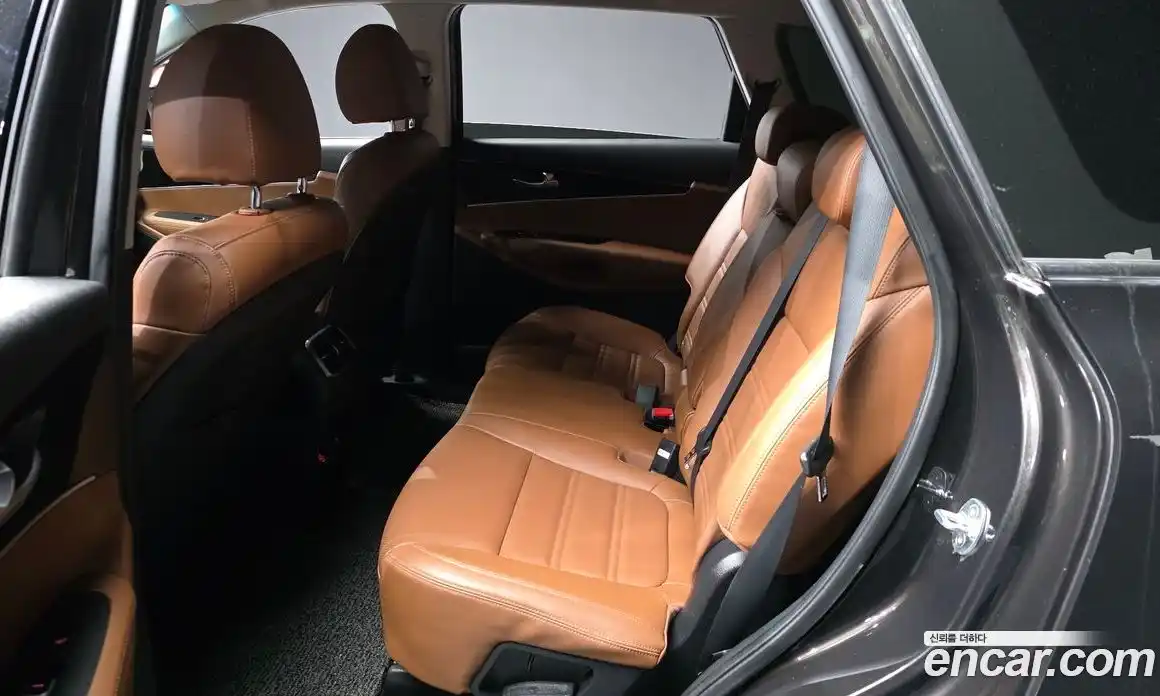 Kia Sorento 2018 2.0 автомат (гидро), фото 16
