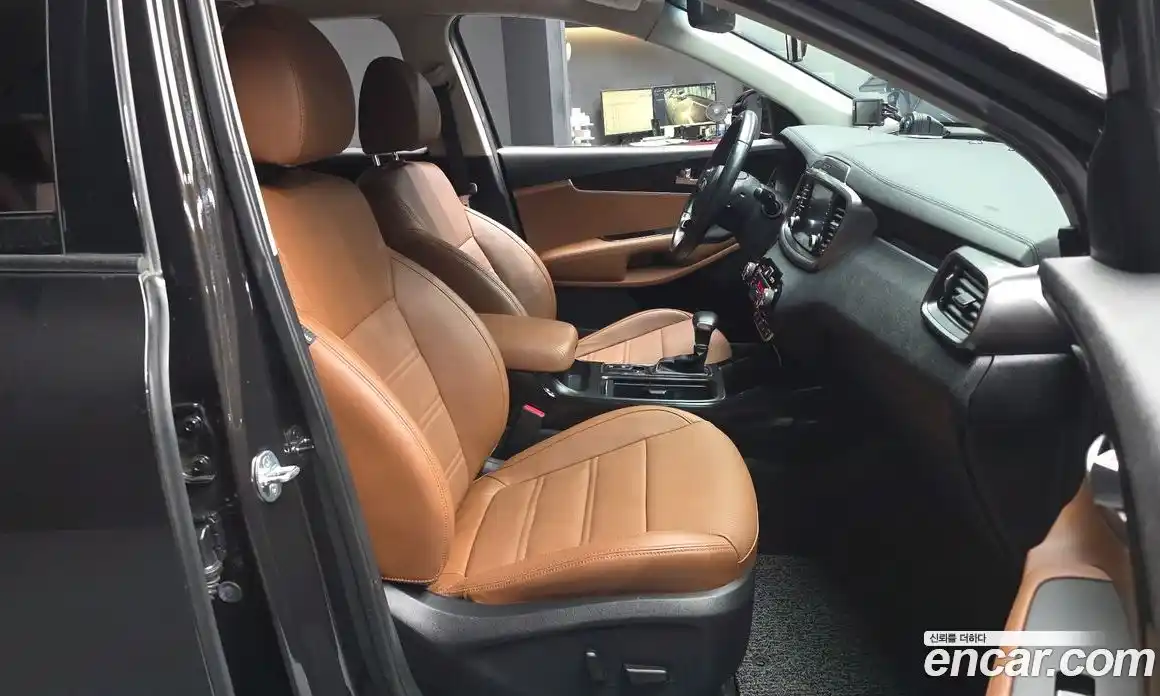 Kia Sorento 2018 2.0 автомат (гидро), фото 17