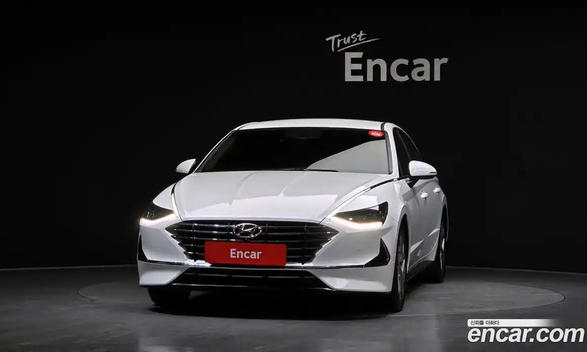 Hyundai Sonata 2021 2.0 автомат (гидро), фото 3